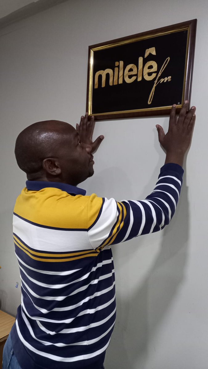 Milele_FM's tweet photo. #LuchivyaMilele
Ma time ya kuungana na Kigogo @Luchivya ndani ya @Milele_FM 
Time: 8pm - 12 midnight 
Burudani Mjadala na Uhondo Kibao 
Kaende ..........Kaende ........... https://t.co/YBLcb5LMqW
