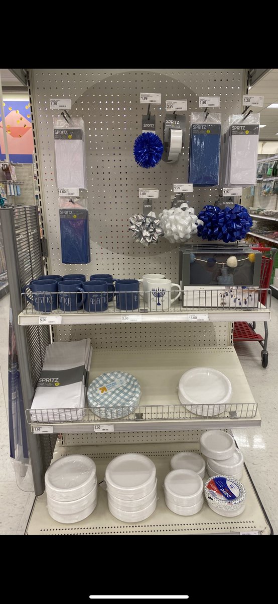 EmilyRacecar's tweet image. This “Chanukah display” is a complete after thought. Thanks @Target for showing such LITTLE inclusivity this holiday season. It’s the plain, white paper plates for me. #chanukahfail #holidayfail #retailfailure #dobetter #jewish #nashville #hanukkah