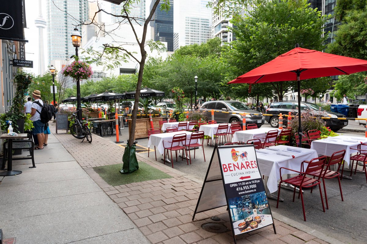 cityoftoronto's tweet photo. Toronto City Council makes CaféTO permanent to support local restaurant industry.

News release: https://t.co/FN10bWAnru https://t.co/LTRFGnnIZk
