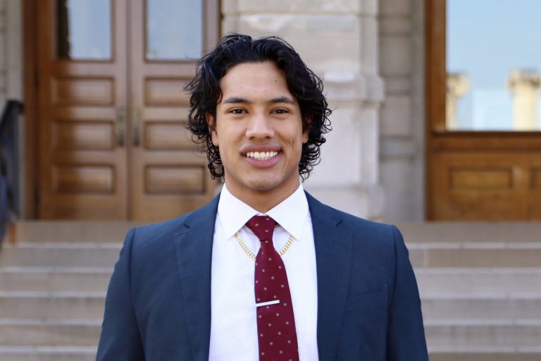 Mizzou's tweet image. "CASE was the foundation for me to walk into everything that I am, the fullness of who I am as an individual. Rather than just someone who excels academically, I now know I could be more than just that.”

Get to know Ymbar Polanco-Pino 👉 fal.cn/3jJhO #FirstGenMizzou