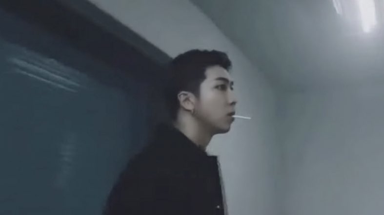 EB0YRM's tweet photo. im obsessed with this namjoon look https://t.co/cr8ElL0RY4