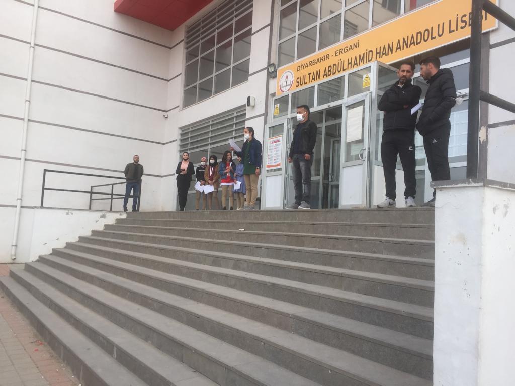 Beni görmek demek mutlaka yüzümü görmek demek değildir. Benim fikirlerimi, benim duygularımı anlıyorsanız ve hissediyorsanız bu kafidir.
- Gazi Mustafa Kemal Atatürk
🇹🇷 #10Kasim1938 Saygı ve minnetle.<a href="/ErnezDemir/">Demir Ernez</a> <a href="/erganimem2/">ERGANİ İLÇE MİLLİ EĞİTİM MÜDÜRLÜĞÜ</a> <a href="/erganikaymakam/">T.C. Ergani Kaymakamlığı</a> <a href="/Diyarbakirmem/">Diyarbakır İl Millî Eğitim Müdürlüğü</a>