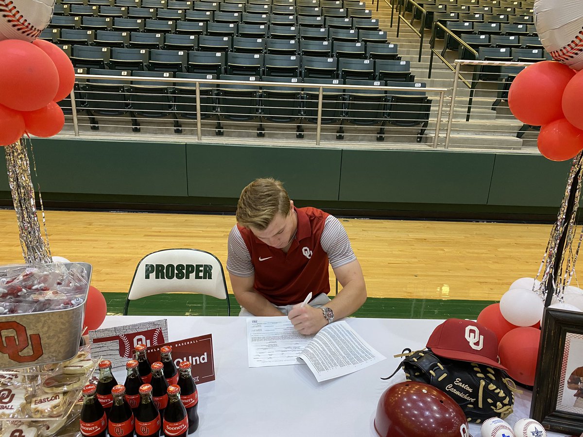 3aston_11's tweet photo. Unhitch the Wagon ⭕️🙌🏼 @b_car4 @dcarmichael_11 @OU_Baseball https://t.co/6GSLpOyZh4