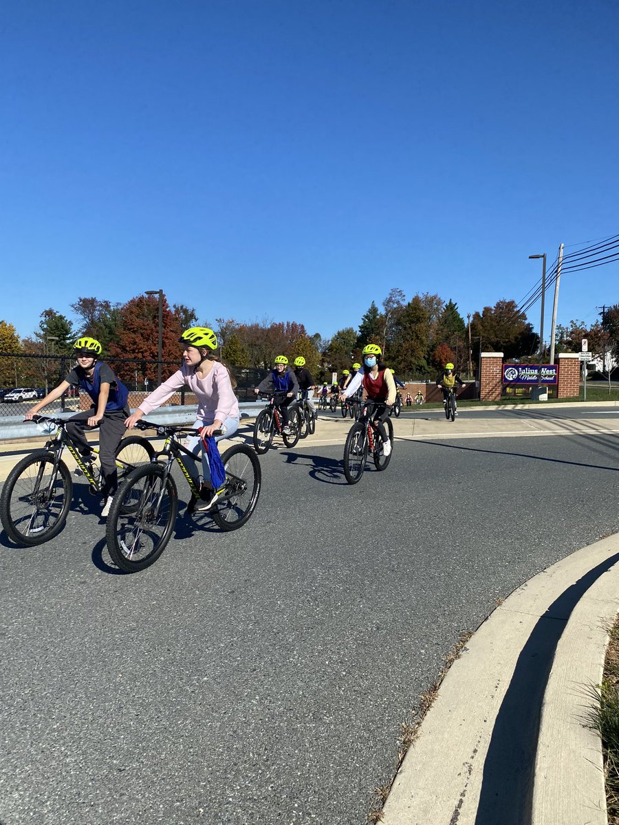 Craig Staton (@craigstaton2) on Twitter photo Riding in PE at JWMS!!!ππ Riding in PE at JWMS!!!ππ