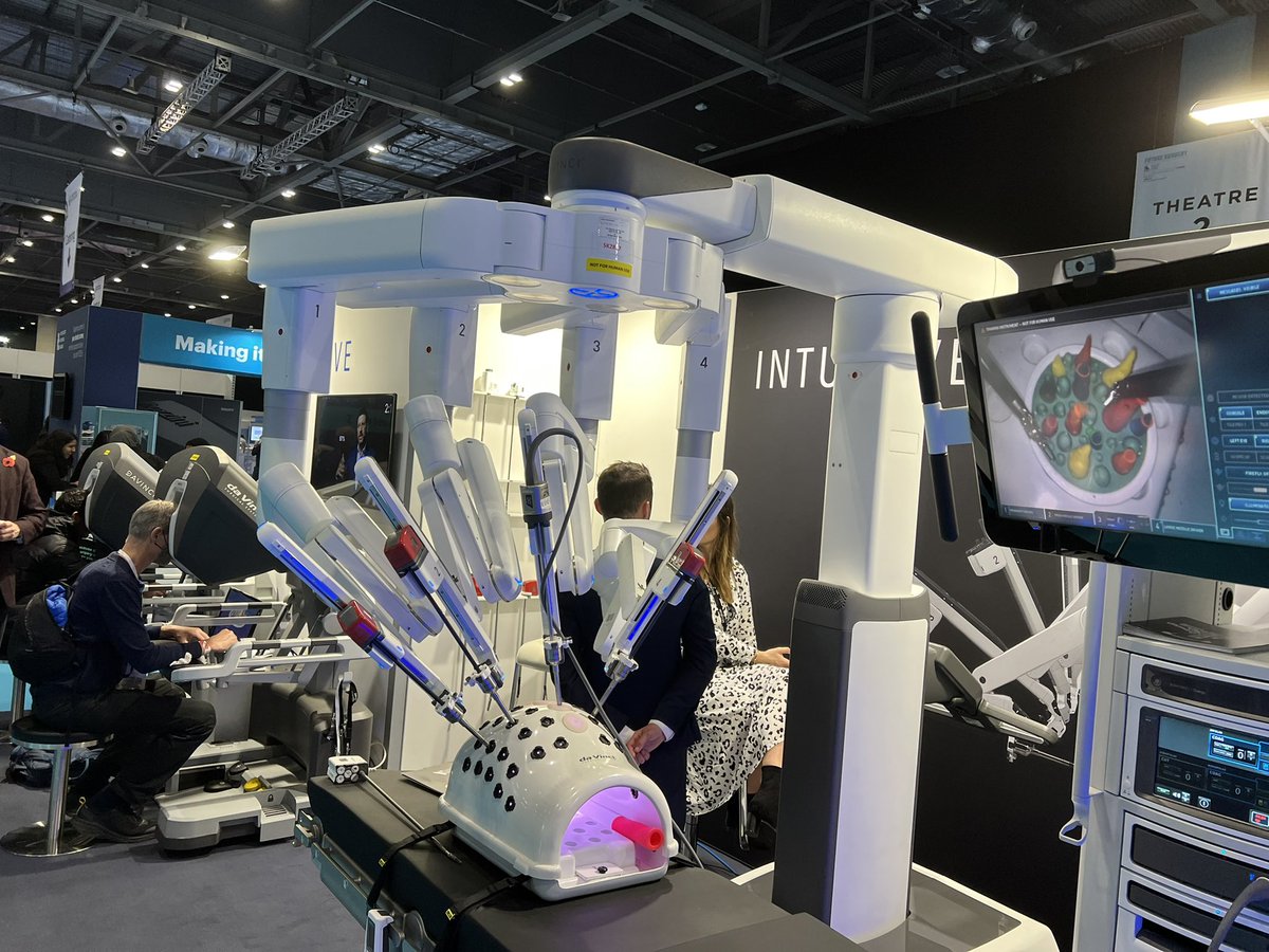 Payam_Nouri's tweet photo. Future Surgery Show - great 2 days! It was nice to be back in-person too. #FutureSurgery @ASiTofficial @future_surgery @ICSMSurgicalSoc @MatyasSurg https://t.co/YiekJGLCys
