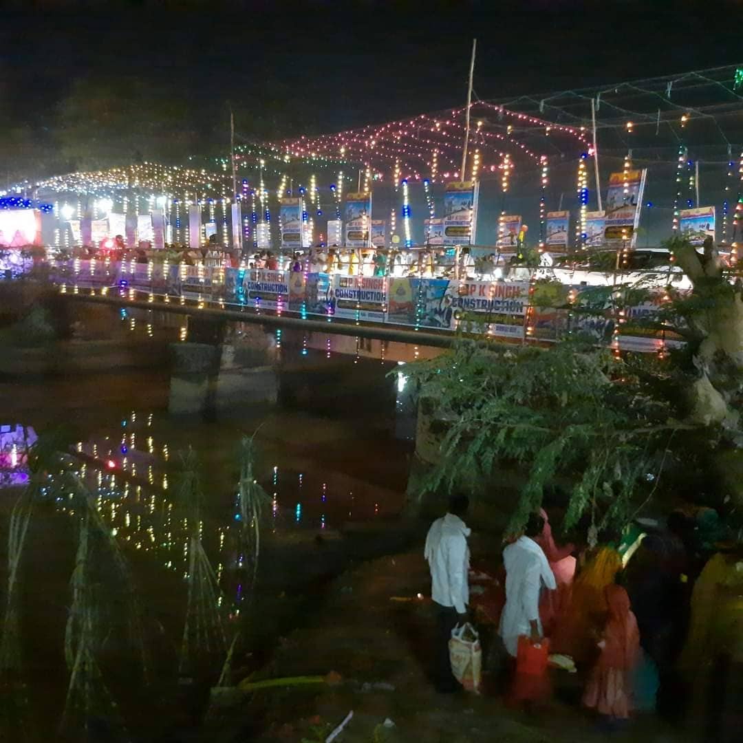 sasaramkigaliya's tweet photo. त्रिलोचन घाट, गौरक्षणी में छठ महापर्व https://t.co/Lz2eaixfvr