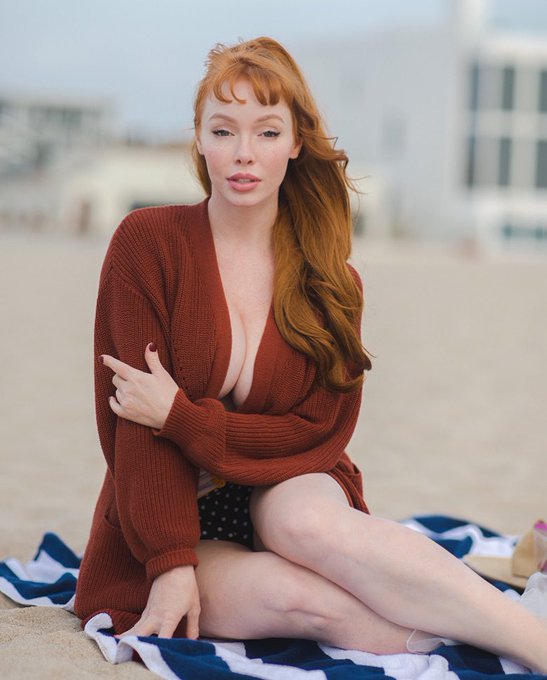 It&rsquo;s getting a little chilly here but you can still catch me at the beach 😆 . . #redheads #redhead #redhair<a href="/tag/curvy"class="tags"><span>#curvy</span></a><a href="/tag/thick"class="tags"><span>#thick</span></a><a href="/tag/blueeyes"class="tags"><span>#blueeyes</span></a><a href="/tag/redhead"class="tags"><span>#redhead</span></a><a href="/tag/red"class="tags"><span>#red</span></a><a href="/tag/ginger"class="tags"><span>#ginger</span></a>