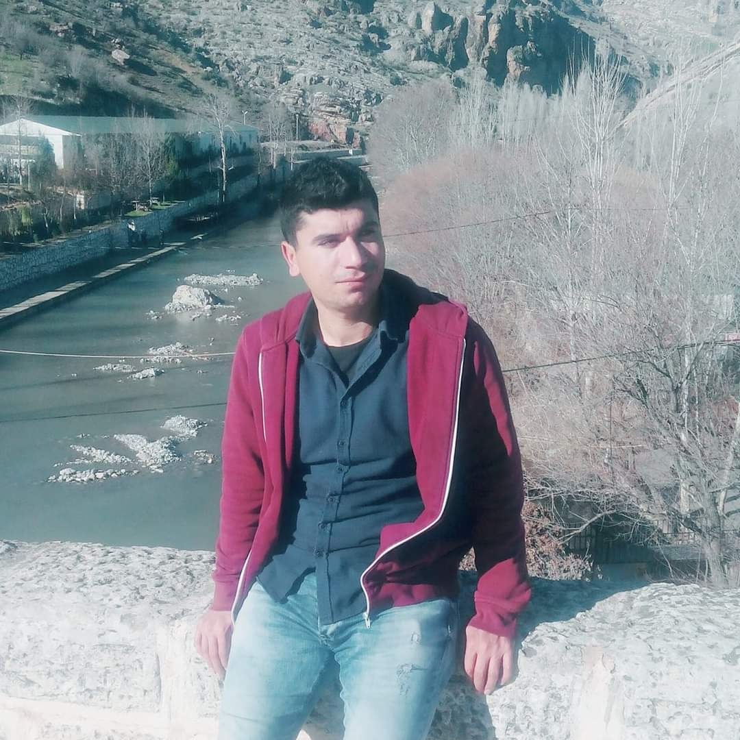 AliTpcu21's tweet photo. #YeniProfilResmi https://t.co/1e7a72pXsh