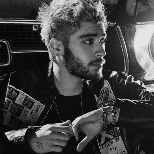 __rominaa28's tweet photo. @1directionIran WE LOVE ZAYN
#ZAYNDESERVESBETTER 
#zayn 
#AlwaysWithZayn https://t.co/FXsw59qD63