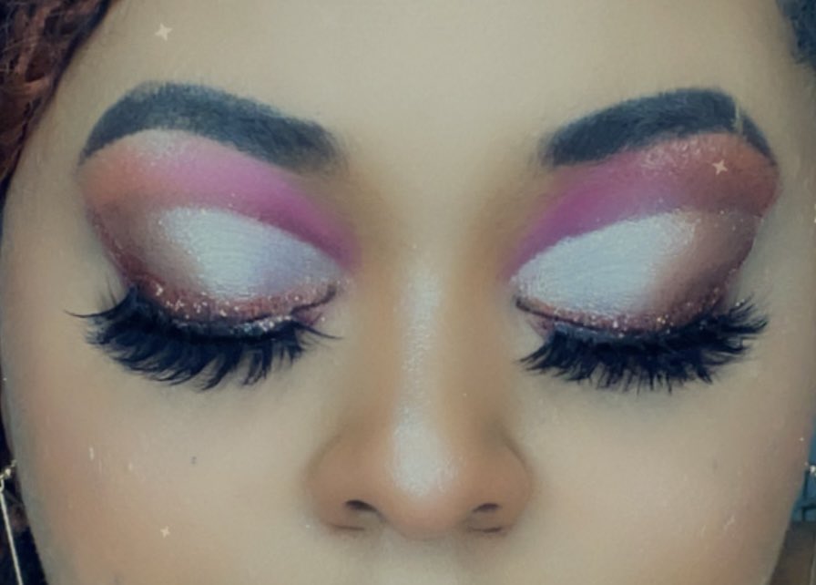 Shays__wayy's tweet photo. Day 81 of my #365daymakeupchallenge
🖍Brow Pomade
🖍Matte Book
🖍Big Box
🖍Blush Binder
🖍Browser✏️
🖍HellCity💄
🖍Private Party💄
🖍Chalk Dust
@TheCrayonCase @WuzzamSupa
#LOTD #thecrayoncase #mattebook #bigbox #futurecrayoncutie #fallmakeuplook #makeupenthusiast #makeupoftheday https://t.co/olJBp7uv7t