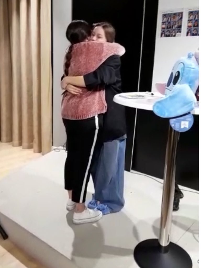 cobosbursin's tweet photo. lo mejor que me ha podido pasar este año❤️‍🩹✨ https://t.co/hoc5B0miOP