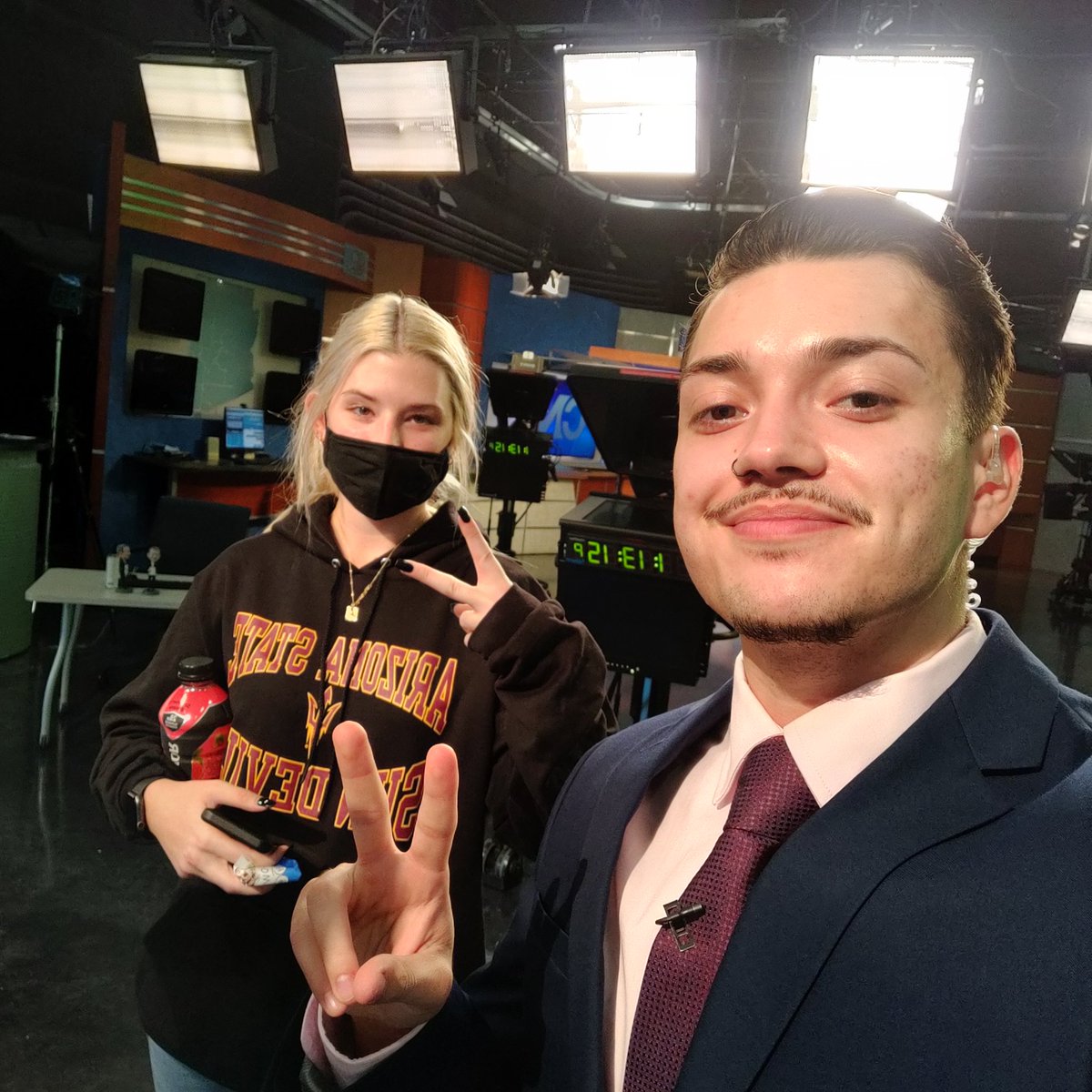 _davidmontoya's tweet photo. @ava_chovanec and I out here making magic happen for Cronkite Sports Now 🔥 go watch the live stream on Facebook! https://t.co/gviaaxw5S0 https://t.co/aYRQIuoYpa