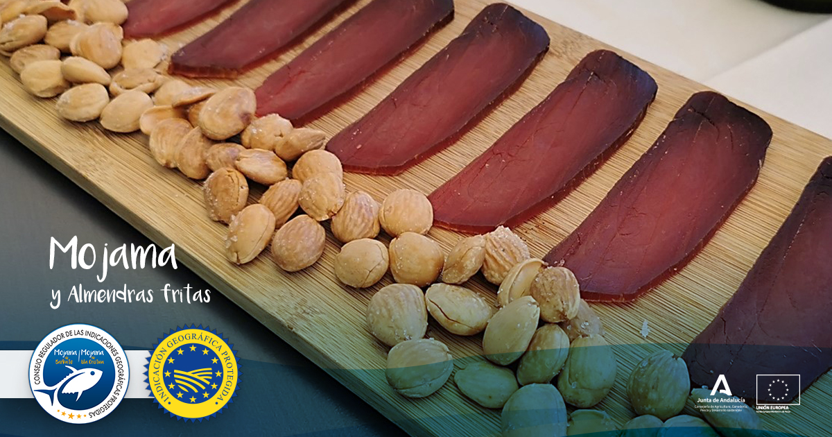 👍¡Los toques salados y amargos de las almendras fritas armonizan a la perfección con nuestra #mojamaIGP!👏¡Un aperitivo de auténtica delicia, fácil y rápido!👏

#mojama #almonds #almendras #Barbate #IslaCristina #Andalucía