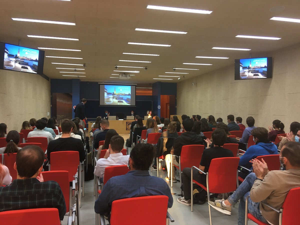 mba_upo's tweet photo. Mesa Redonda con ponentes de excepción y networking en la Inauguración Oficial Inter-Máster.  Felices de estar de vuelta y conocer a la promoción 2021/2022!

#SoydelaUPO
@postgradoUPO 
@pablodeolavide 
@CitySSEspana 
@AVVA_Andalucia 
Artilab2014 https://t.co/XM6oipBMJY