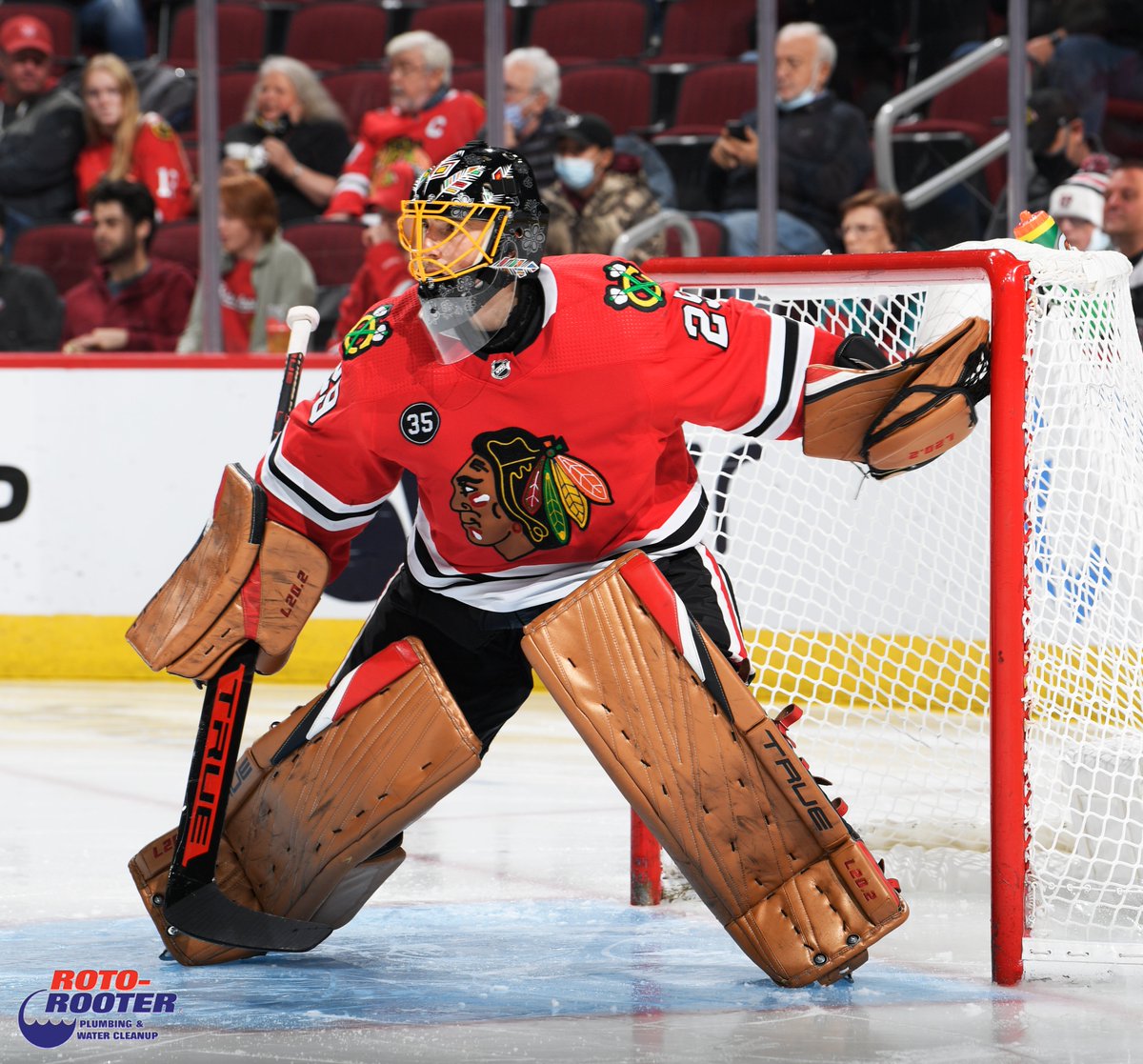 NHLBlackhawks's tweet photo. 42 saves for the 🌸 last night (his season best 🙂) https://t.co/Z8iRiX3sUn