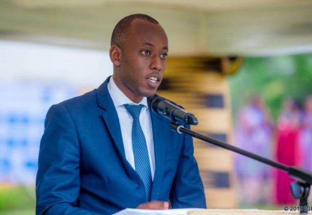 Uyumugabo numuyobozi mwiza peeee! Bantu ba #huye kumutora nibyagaciro pe #ibikorwabirivugira #goodlucky Bwana <a href="/A_sebutege/">Sebutege Ange</a> , Urumuntu wumugabo cyaneeeeeeee