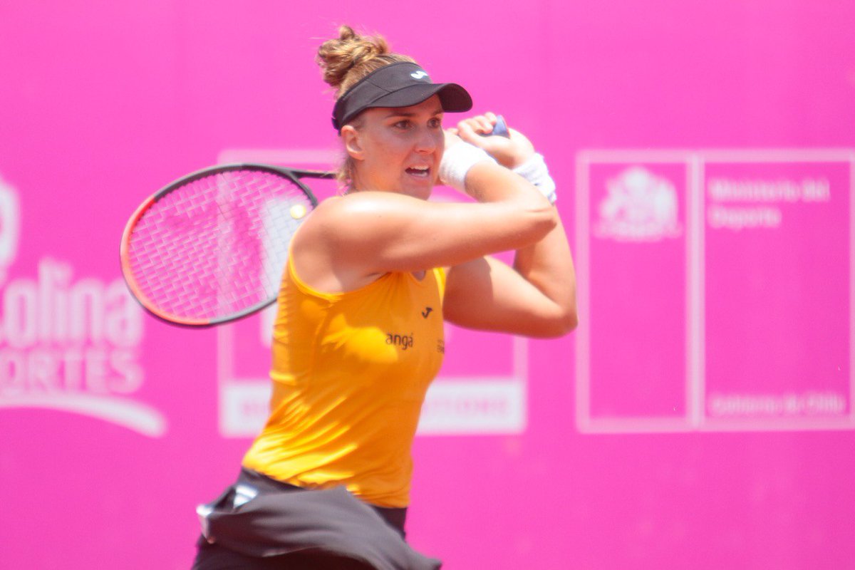 CopaLPOpen's tweet photo. Tremendo partido @fer_astete 👏
Fernanda Astete 🇨🇱 se despidió de la #CopaLPChileIND con un correcto cometido frente a la favorita del certamen, Beatriz Haddad Maiá 🇧🇷 luego de dos sets, 6-4 y 6-2
#TenisComoNuncaAntesLoViste #ITFWorldTennisTour https://t.co/rY1zHHB5Ga