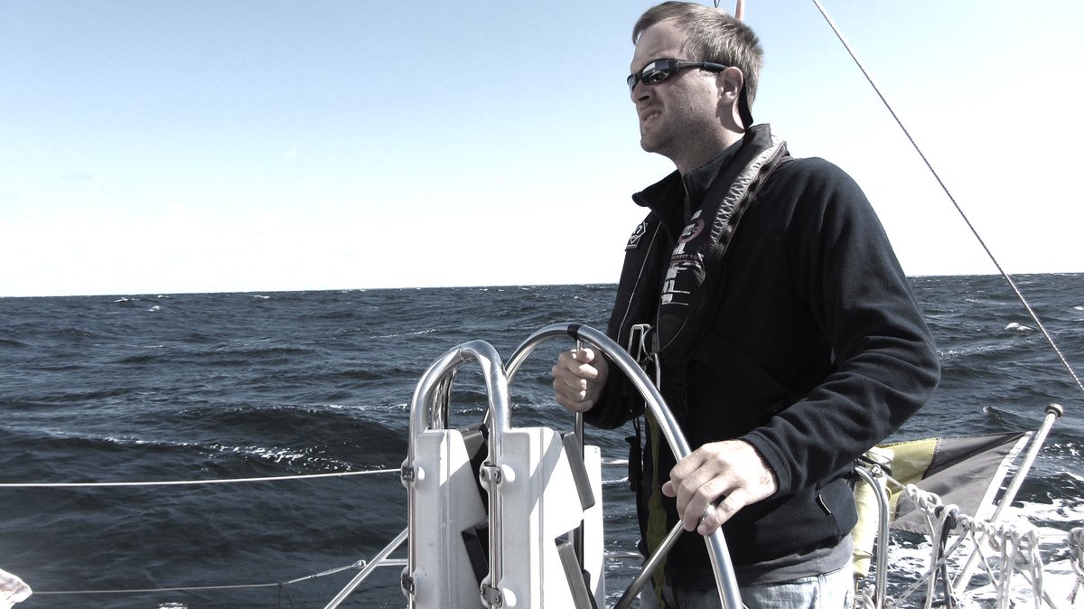 MigTheSailor's tweet photo. Mon rêve: Faire la prochaine @TransatJV à bord d’un @AssoClass40 grâce à @VirtualRegatta . Encouragez 📣 moi avec un ♥️ ou RT. Si le rêve se réalise, j’emmènerai 3 twittos e-sailors à bord lors d’un entraînement. #OBJECTIFTJV2023 merci 🙏 https://t.co/EZjvHrkj2S