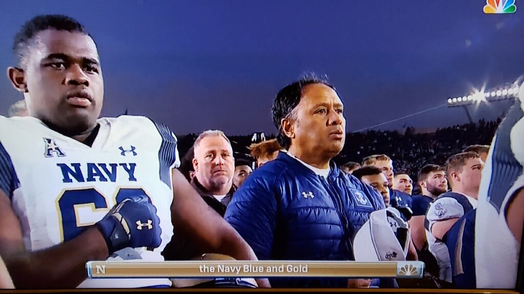 mrafootball's tweet image. MRA Football Alum @RowanNicolas after the Navy / Notre Dame game.

We are so proud of you Big Nic! 

#NextLevelPats