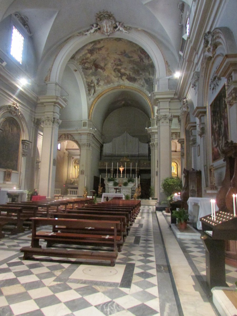 MeganHenvey's tweet photo. Today's Florentine #AChurchADay is a pilgrimage I’ve been looking forward to: the burial place of Fillipino Lippi, San Michele Visdomini. But it was a little underwhelming, & I did sprint out when I thought I was being locked in by a strange man who had been lurking around… https://t.co/aIa0eShqB4
