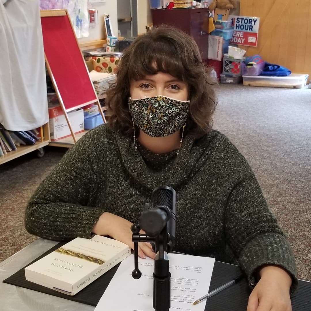 Richfieldbranch's tweet photo. Did you know Mike retired last month?! His last episode is live now on the #RichfieldBranchLibraryPodcast https://t.co/KgMJh6NxK1, or on Apple Podcasts &amp; Spotify 🥂🎉🎧 https://t.co/Y1H1OiRBVA