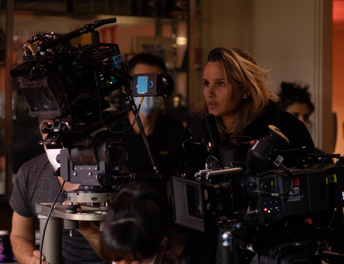 neonrated's tweet photo. "Proceed with caution... but, my God, you are in the hands of a real filmmaker. I was holding on tight for dear life, and that is a terrific feeling."
Paul Thomas Anderson on Julia Ducournau's TITANE https://t.co/6YLf2rXyj6