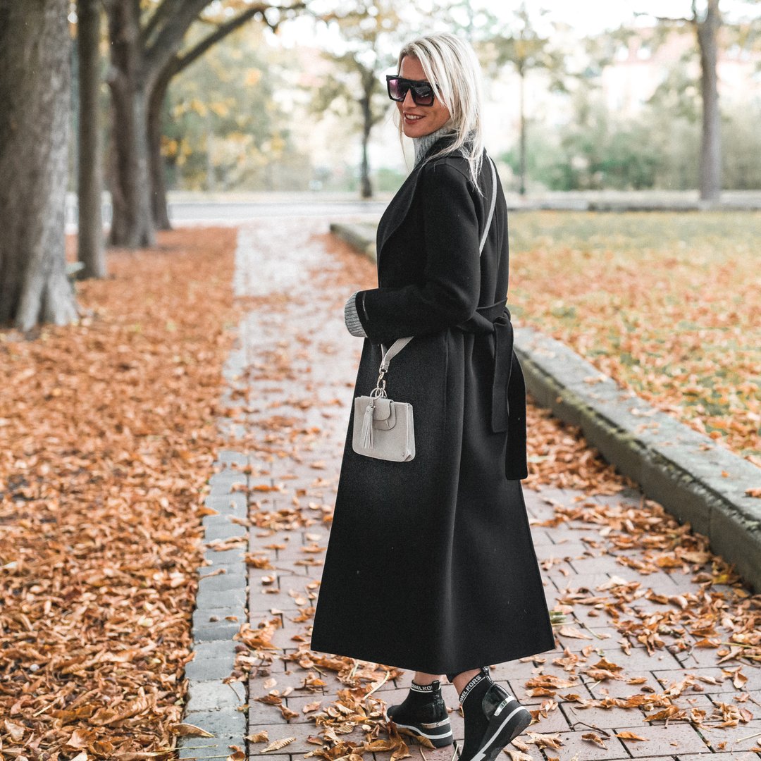 LABEKA_Official's tweet photo. HERBST...!

#lovelyleathergoods #handsfree #niewiederschluesselsuchen #design #madeingermany #labeka https://t.co/vUl2nohFYG