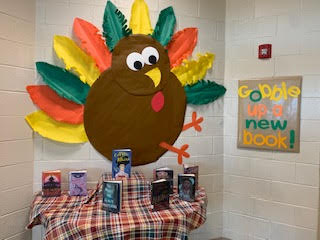 rbgatorsread's tweet photo. Feeling thankful in the library. Join us next week for the student book club on November 17. Follow @rbhsbookclub on Instagram for more details. We are reading the Midnight Library by Matt Haig. https://t.co/UA8nnMfKYH