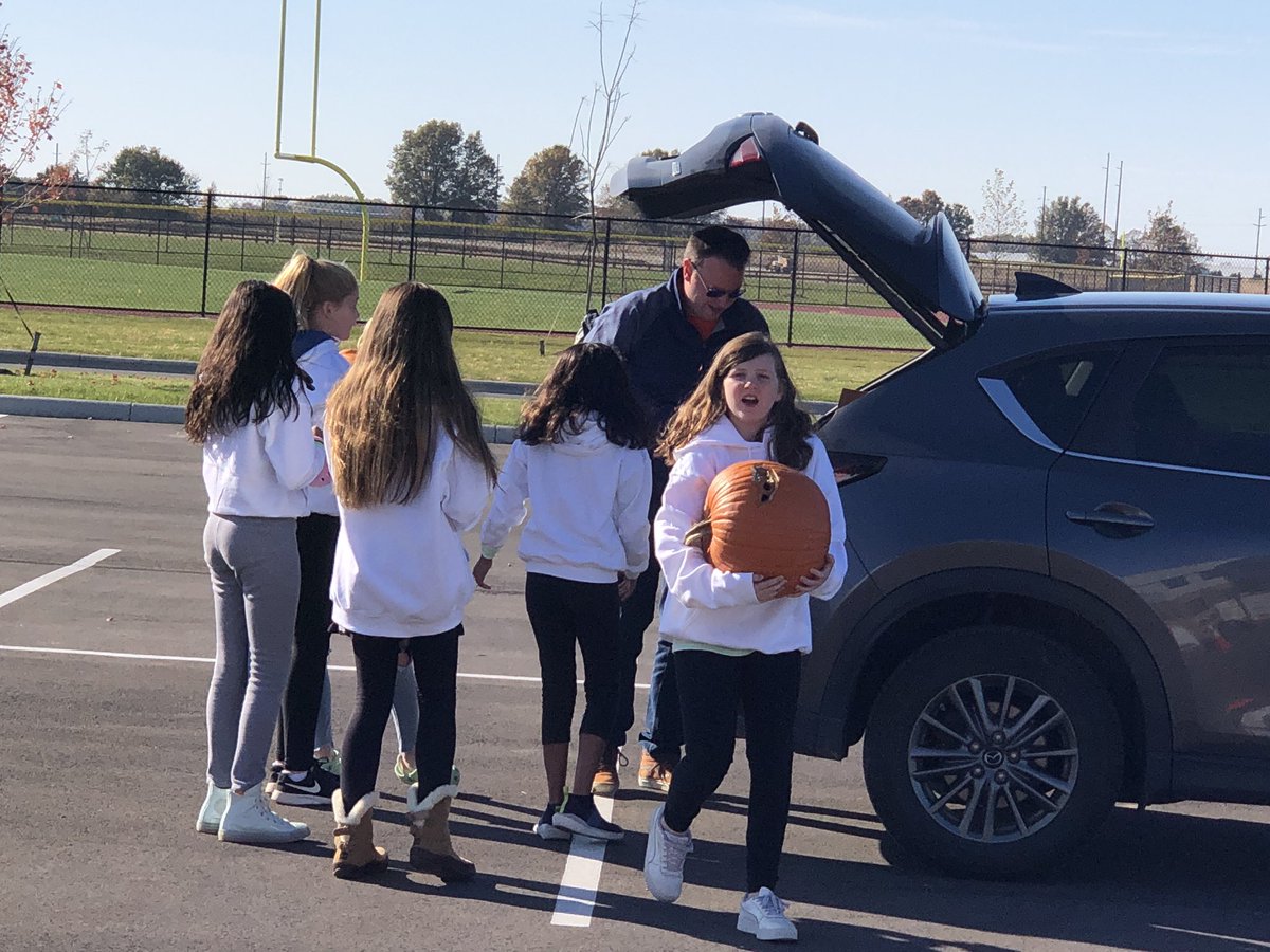 Fun times were had this weekend collecting pumpkins by our Volunteer Club members! #VolunteersMakeADifference