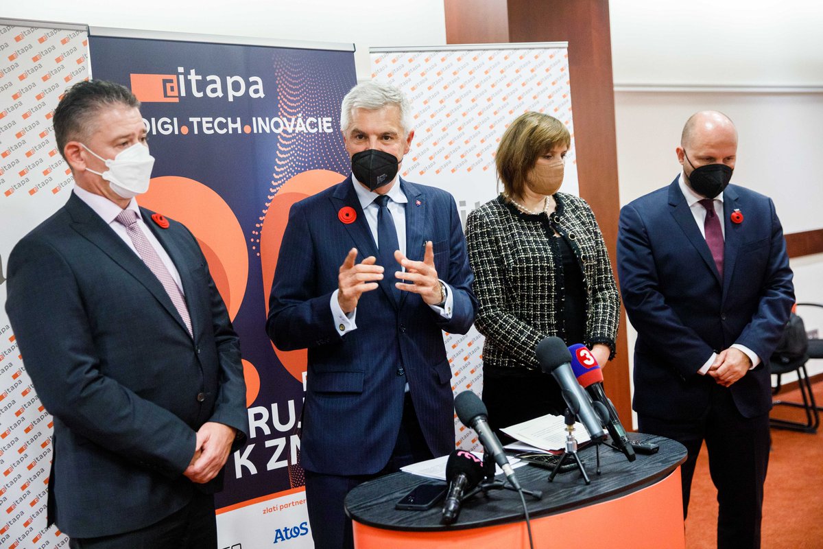 IvanKorcok's tweet photo. Excellent panel discussion w/ 🇸🇰 Ministers R. #Mikulec, @Veronika_Remis &amp; @JaroNad on disinformation #ITAPA congress. Fight against disinformation is a must, not a choice, a marathon not a sprint. @SlovakiaMFA is &amp; will be active part of this joint whole-of-society effort. https://t.co/lgJ19tFmTl