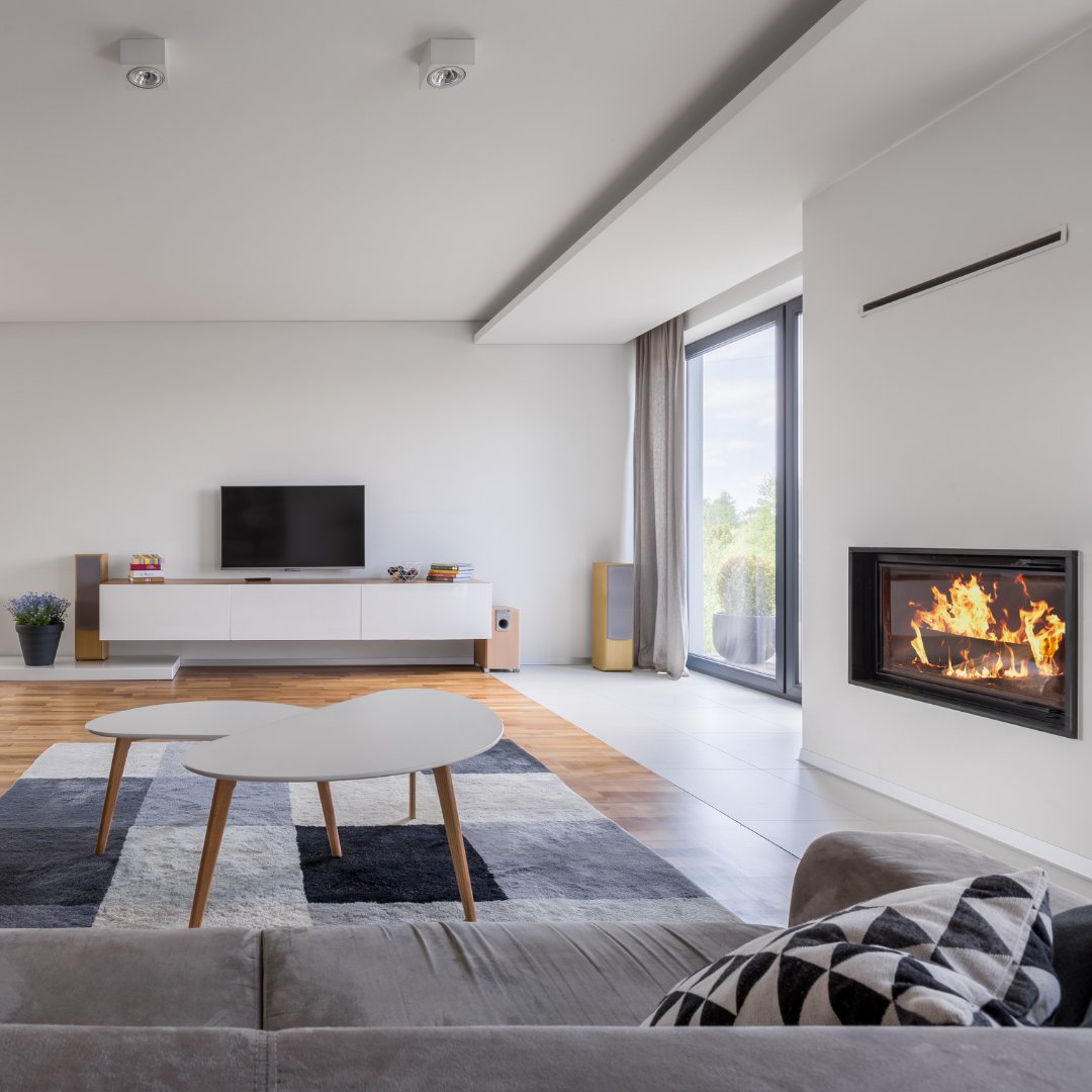 It’s fireplace season! Do you have fireplace, or do you prefer to crank the heater? facebook.com/16324176037987…