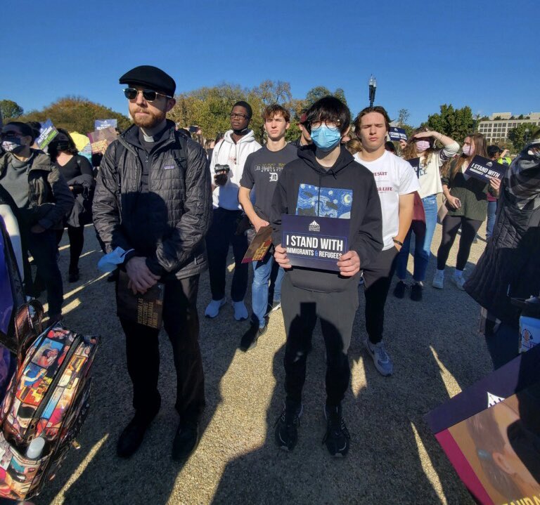 DeSmetJesuitHS's tweet photo. Our #SpartansforJustice learning, praying, and advocating for a more just world this weekend in #WashingtonDC at the #Ignatian Family Teach-In for Justice. #IFTJ #lifeatDeSmetJesuit https://t.co/KCygVcdJ1W