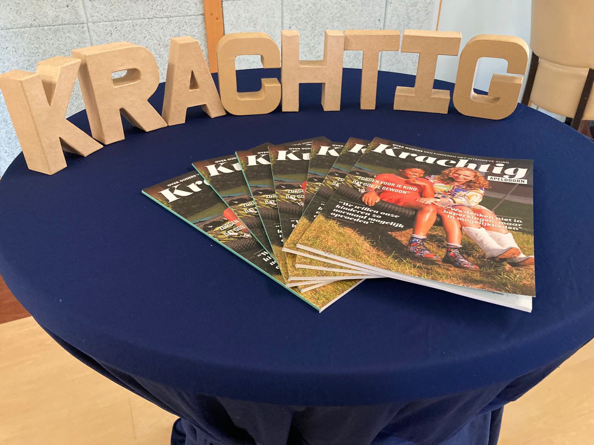 Truusherm's tweet photo. 10 november de dag van de mantelzorg. Met de werkgroep ouders van zorg intensieve kinderen maakten we dit prachtige magazine. Een blad met verhalen van ouders over de zorg voor hun kind. Een blad vol van (h)erkenning voor ouders die hier dagelijks mee te maken hebben. https://t.co/6NVADK7EeD