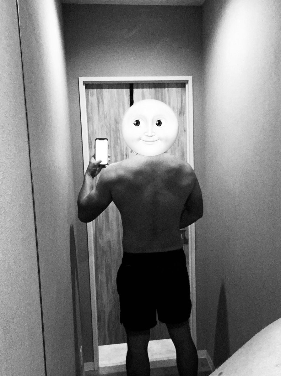 takafumi28's tweet photo. 今日も背中です💪
ANGLES90使って懸垂😵💫使ってる方いますか?気に入ってます✨
眠くて集中無かったです💦
寝ます🥱
せーのお疲れ〜✊
☝️わかるかな?笑
#筋トレ
#ワークアウト
#フィットネス
#ANGLES90
#筋トレ垢さんと繋がりたい https://t.co/w65ZyQ0qAH