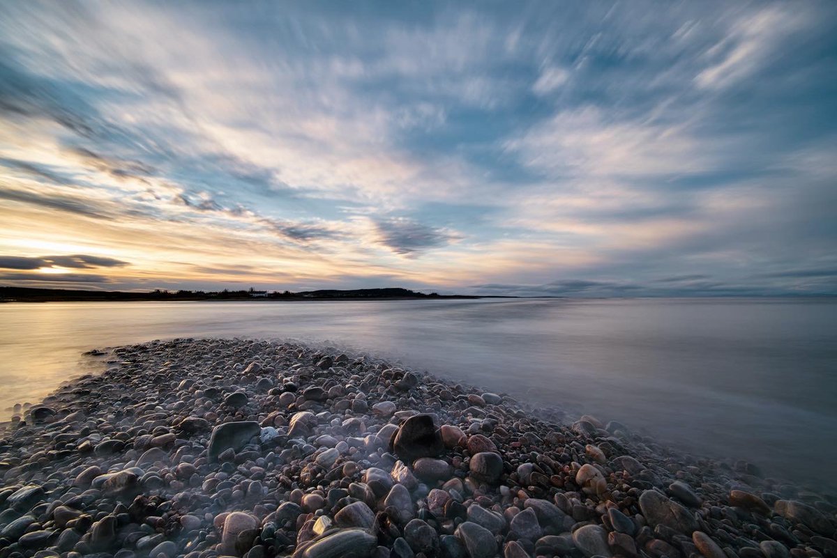 jim___frost's tweet photo. Moray seascapes today #Moray #BowFiddle #SpeyBay #Scotland 🌅 https://t.co/cw5PDqQLoI
