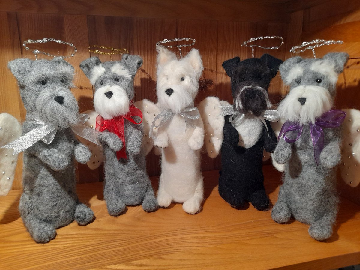 MakesMavis's tweet photo. Final batch of Christmas Tree Toppers made for 2021! 25cm tall (ish) Details at https://t.co/SNyGE6uuG1 for 2022 orders!! #schnauzers #needlefelting #christmasdecs https://t.co/6PlxsaezZI