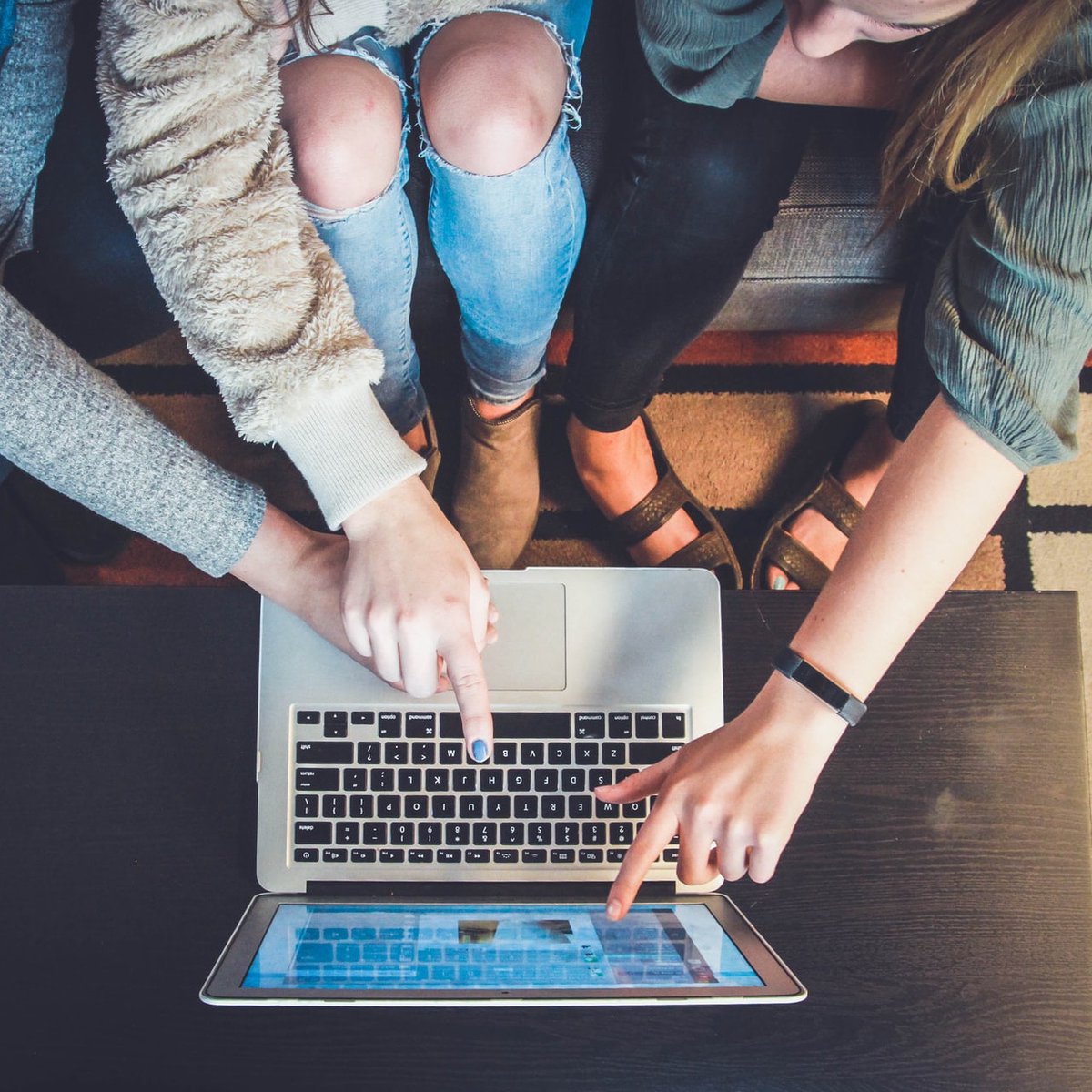 barksocial_'s tweet photo. SEO and Influencer Marketing couldn't be different... on the face of things. We combine these two processes to help your brand sky rocket online.

#SEO #BarkSocial #socialmediamarketing #digitalmarketing #marketingstrategy #influencers #influencer https://t.co/wCf8HmYie1