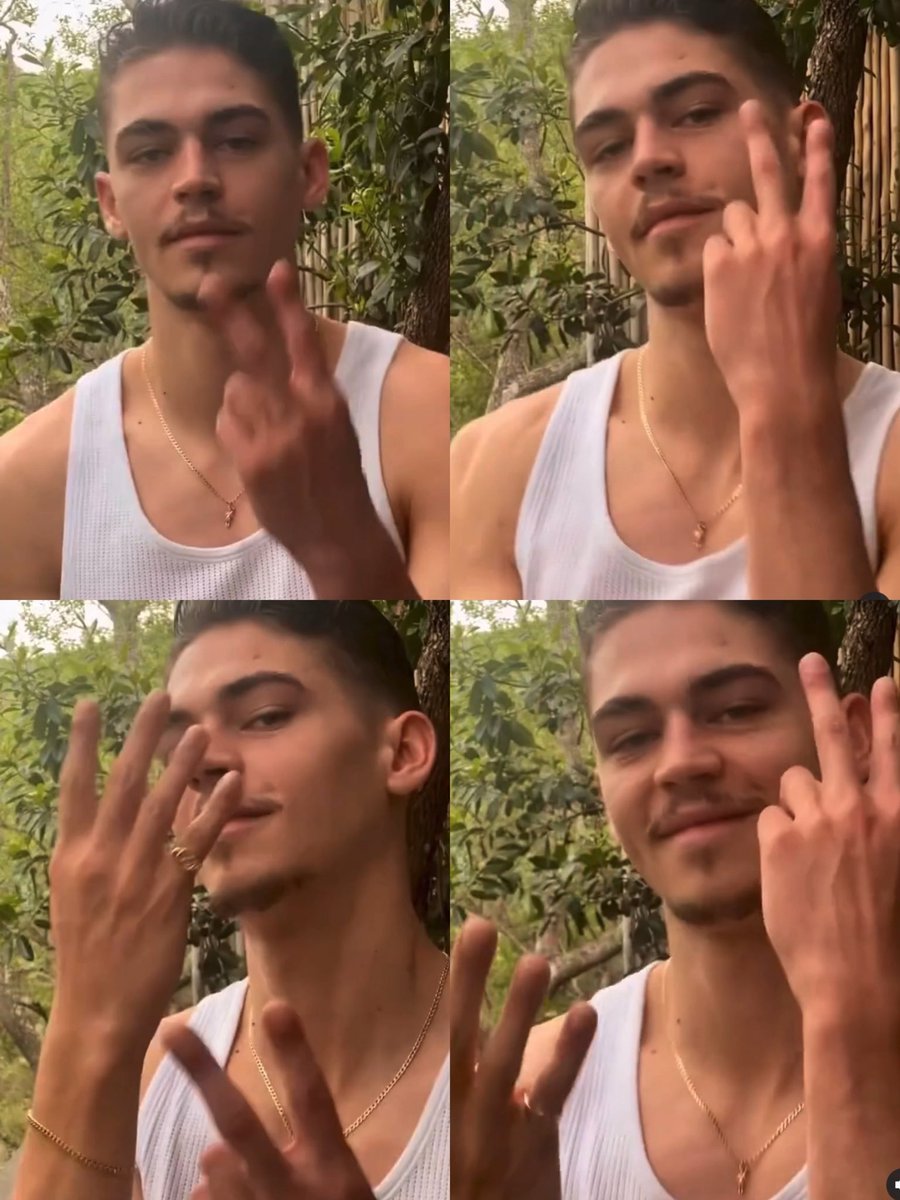 maxtonrivalry's tweet photo. LOOK AT HIM WTF https://t.co/itqZ3QH7Uf
