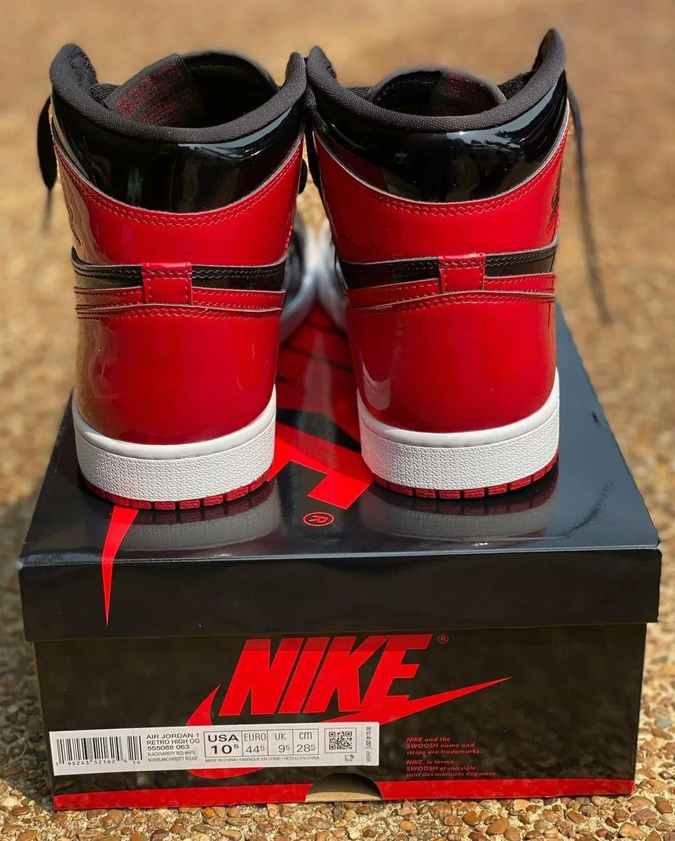 TheSiteSupply's tweet photo. Air Jordan 1 Retro High OG Patent 'Bred' 👟

🗓️ December 30th, 2021

📸 kangofmemphis IG https://t.co/1lJvEZMQX1