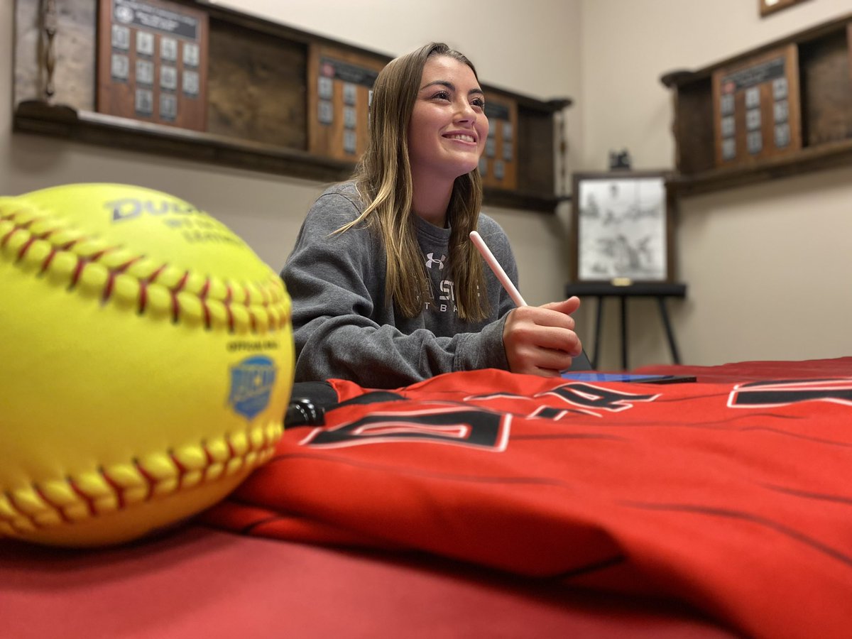 MDCCSB's tweet photo. MDCC➡️DSU

What a huge day! Congratulations to Mary Scott Lofton for continuing her education and softball career next year at Delta State! We are proud of you!💚 https://t.co/HOCAJgHkCS