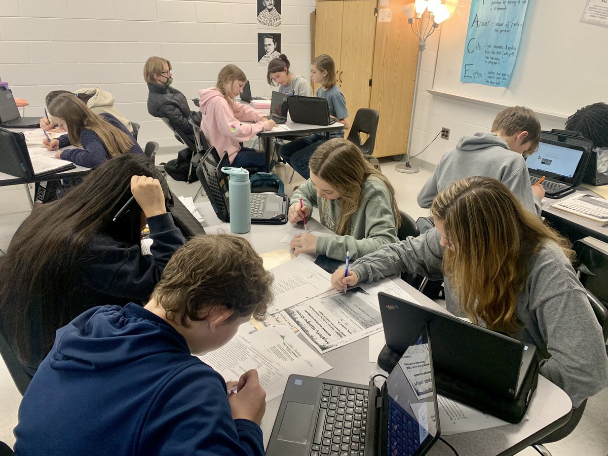 Erin Hart tweet media