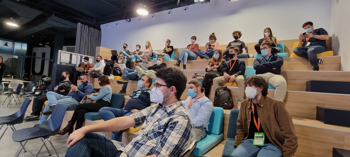 Alex_ao8's tweet photo. Este sábado hemos celebrado el #DevfestSpain en Madrid! Ha sido una gran experiencia, he conocido a gente increíble y he podido estrenarme como speaker!
Ha sido un gran fin de semana llena de cosas a contar! Nos veremos en el próximo #DevfestSpain2022!! https://t.co/zazLWBljts