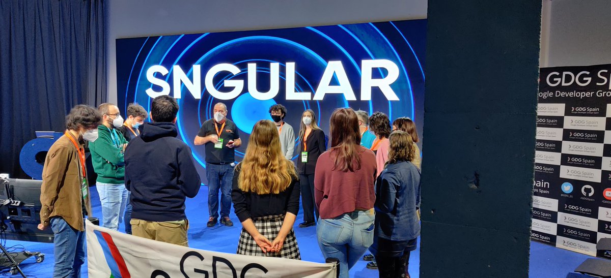 Alex_ao8's tweet photo. Este sábado hemos celebrado el #DevfestSpain en Madrid! Ha sido una gran experiencia, he conocido a gente increíble y he podido estrenarme como speaker!
Ha sido un gran fin de semana llena de cosas a contar! Nos veremos en el próximo #DevfestSpain2022!! https://t.co/zazLWBljts