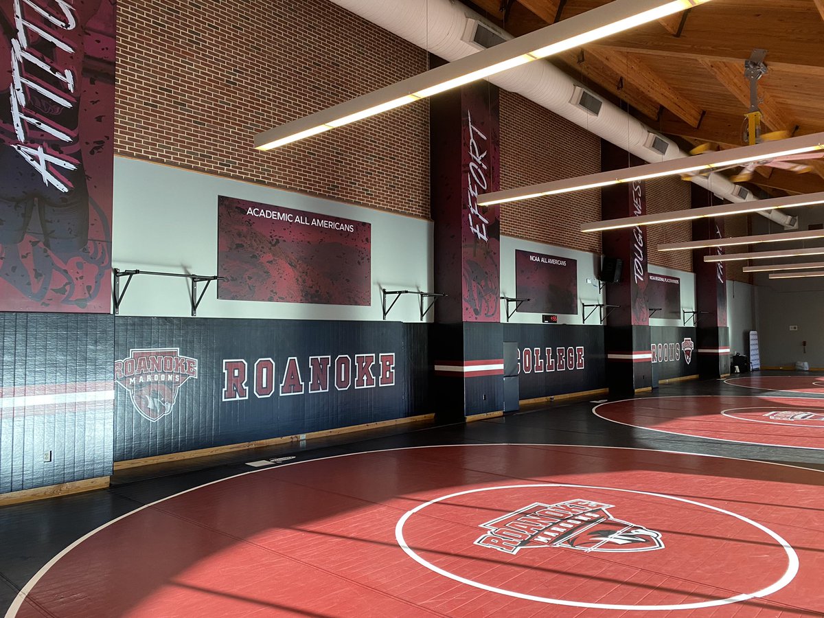 YetzNokeWr's tweet photo. Practice facility pretty nice too! https://t.co/fA0Pn5UxoJ