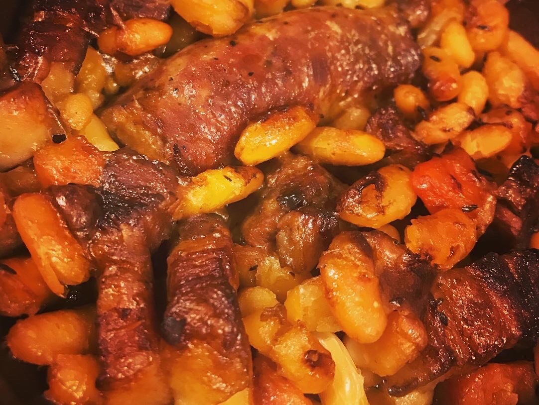 Sand0831's tweet photo. Service première bac pro cuisine &amp; Service et commercialisation … Repas pour. M. le Recteur de l’Academie de TOULOUSE , nos élèves ont réussis le job 😉, pour produire, distribuer et servir une Salade composée , un Cassoulet et pr finir une Fenetra. 
@actoulouse https://t.co/JcpmwvWz6a