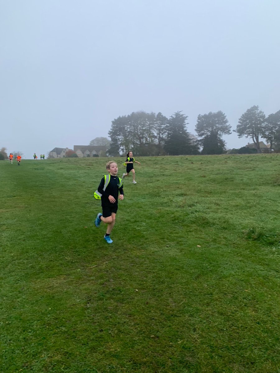 Gastrellsschool's tweet photo. Well done to our Y2/3 runners who ran 2.5km to Winstone’s after school as run 1 of 6 of our Gastrells Running Series! #NeverTooColdForIceCream #TeamGastrells https://t.co/bg6alkjqGu