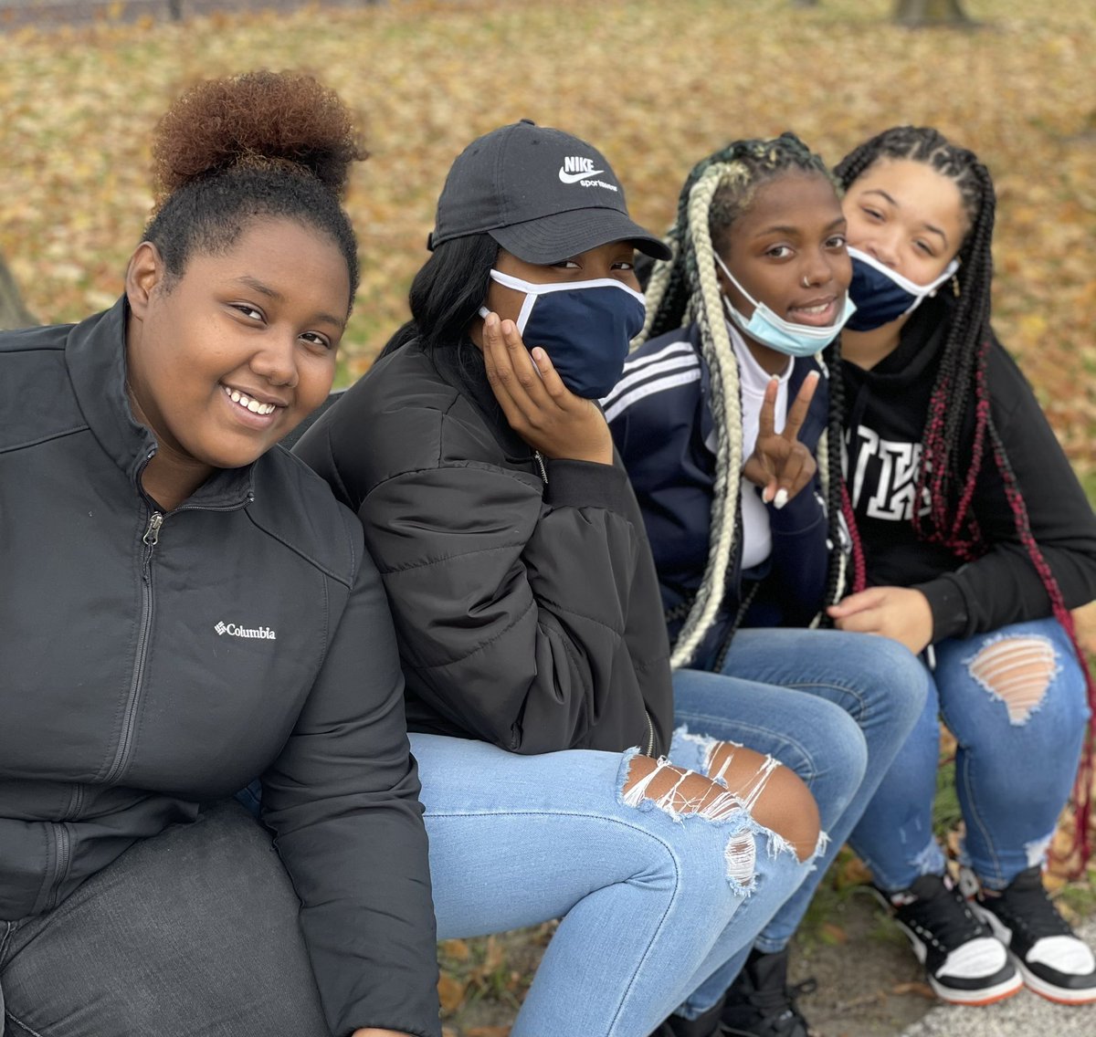 Ms_Jachymiak's tweet photo. @BoganBengal79 Outdoor Walking Club members taking a break and enjoying the beauty of Fall. https://t.co/Gz9KNu7kAJ