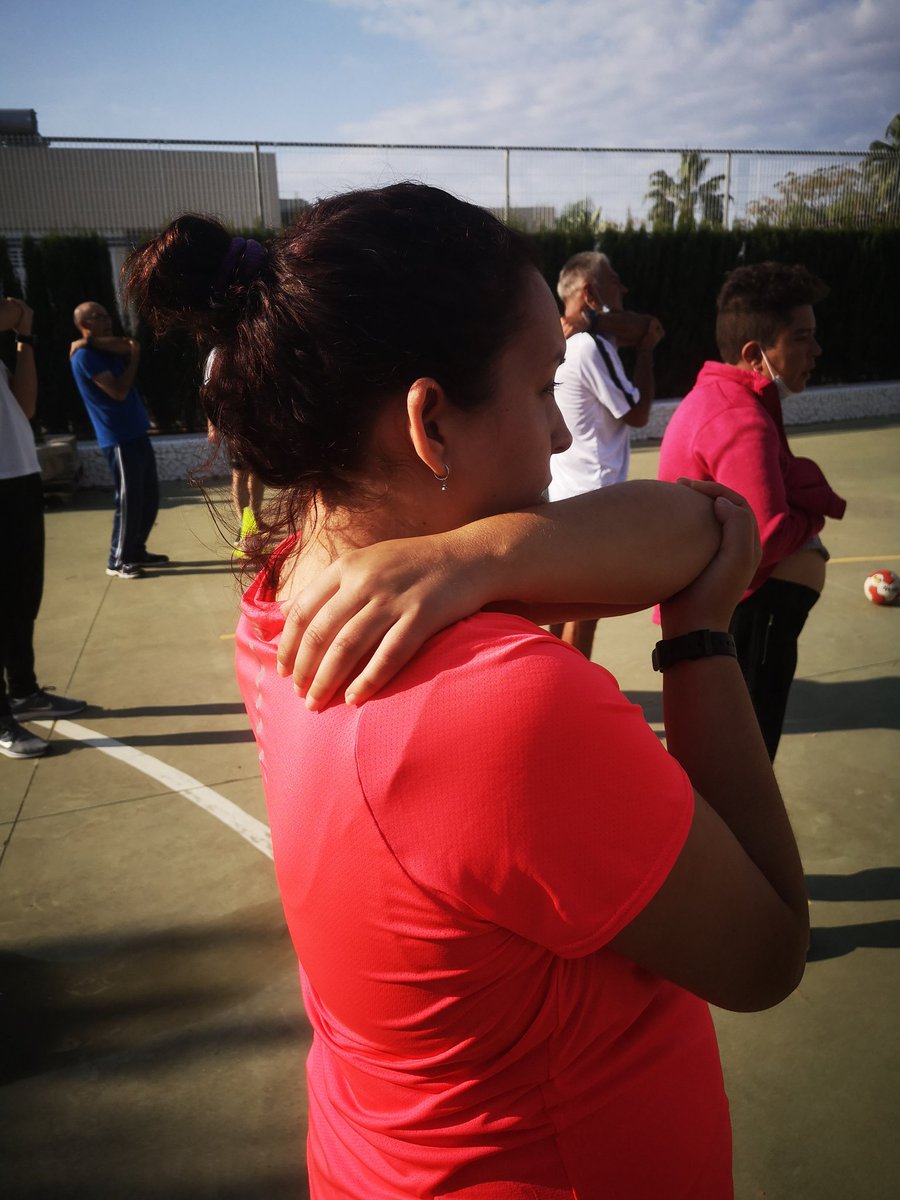 allinhandball's tweet photo. Después de unas primeras sesiones como contacto, estamos muy felices ya que se está creando un grupo estupendo y porque disfrutamos!! #Handbol #BalonmanoInclusivo #EnsConeixem #AllInHandball @Fbmcv @FundacionSASM @Sportsa19 https://t.co/d6KRe8brTI