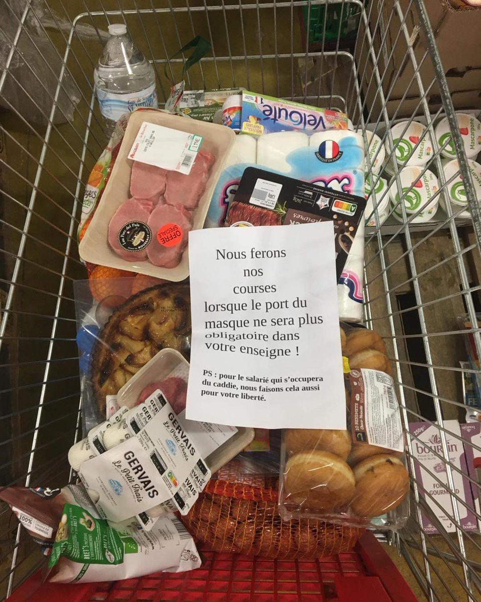 LoicLetemplier's tweet photo. La mentalité des antis vaccins et masques... résultat ? Tout le frais à jeter à la benne... rupture de chaîne du froid. Bandes de cons. https://t.co/io6QUn6Nir