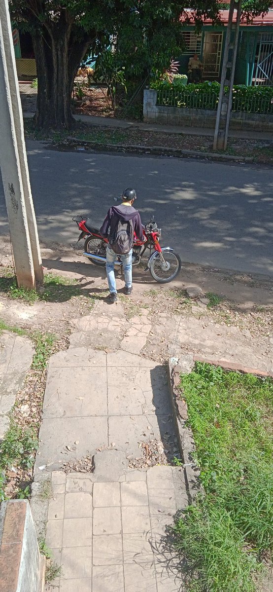 CELIDECUBA's tweet photo. #SOSCuba Fernando Palacio activista de DDHH de la sociedad civil independiente cubana amenazado por oficial de seguridad del estado con encarcelarlo si participa o  apoya  marcha pacífica del 15 de noviembre.Exigimos al estado cubano que pare ya las violaciones de DDHH en #Cuba. https://t.co/MpwvedbI4J